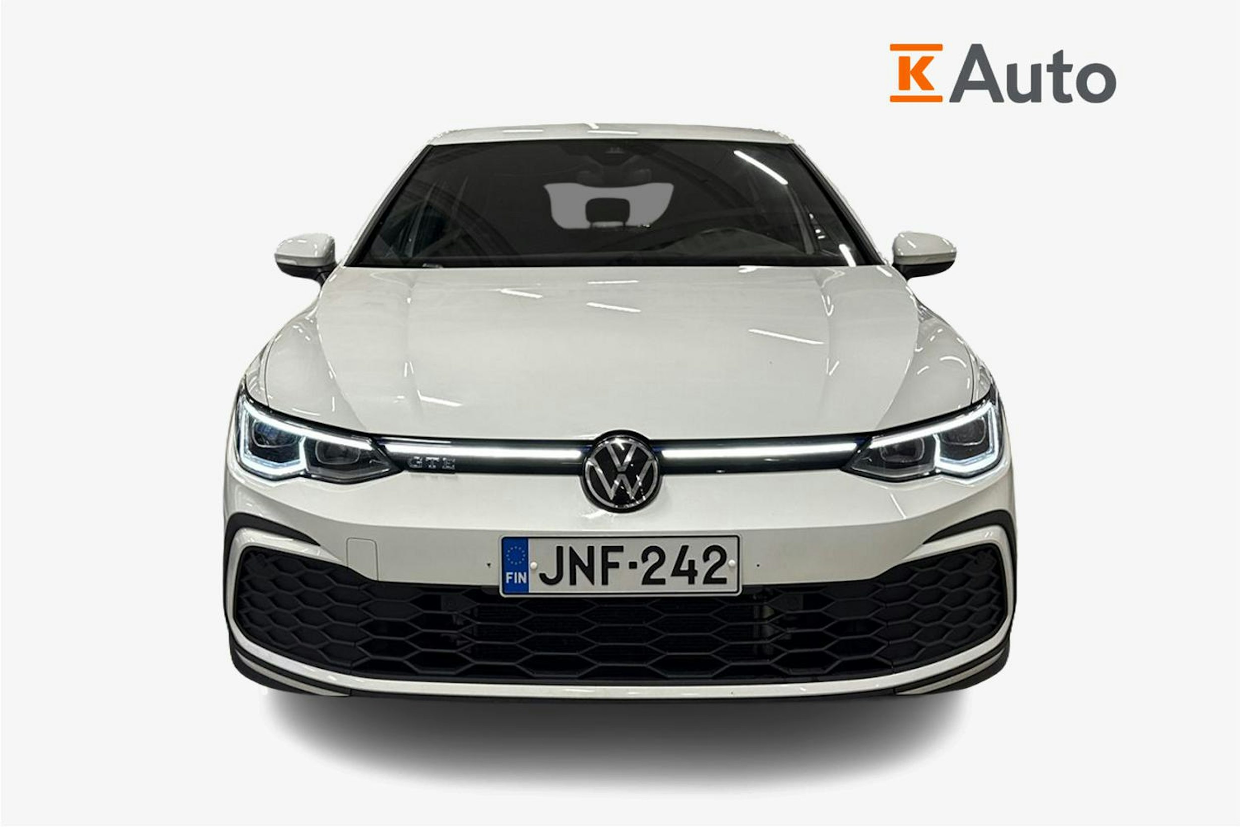 valkoinen Volkswagen Golf 2022 kuva 5.