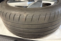 valkoinen Volkswagen Golf 2022 kuva 29.