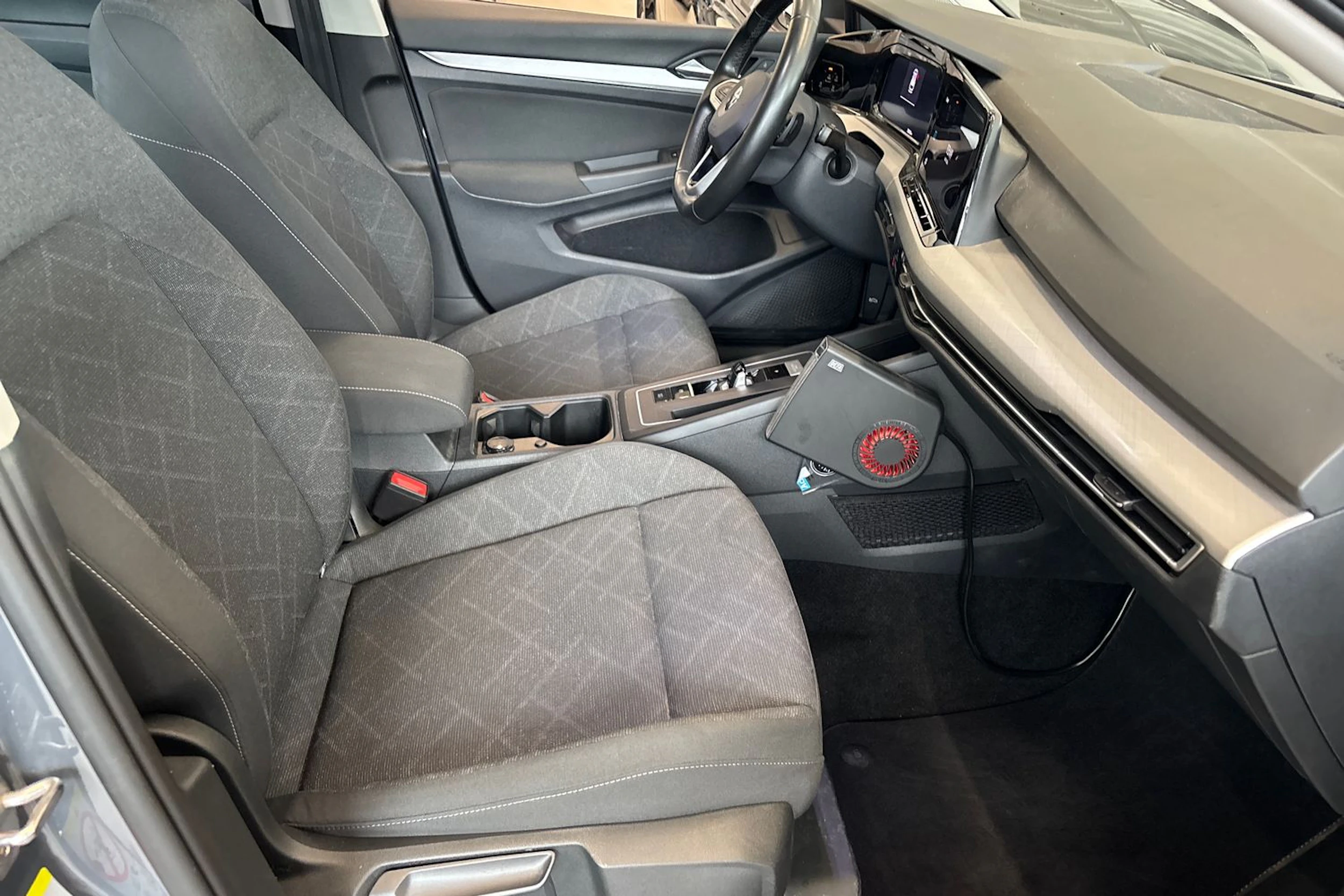 Harmaa Volkswagen GOLF 2022 kuva 30.