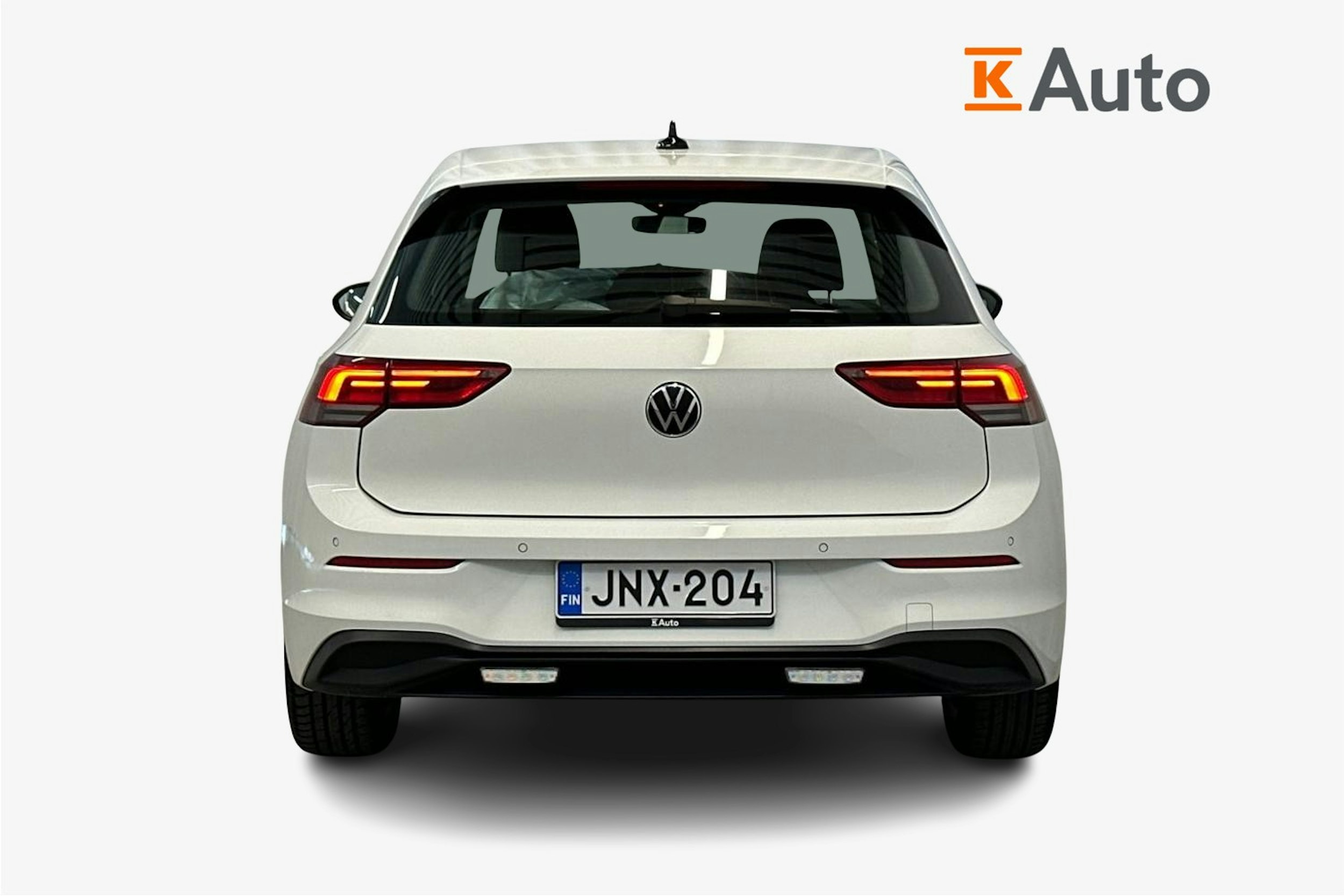 valkoinen Volkswagen Golf 2022 kuva 3.
