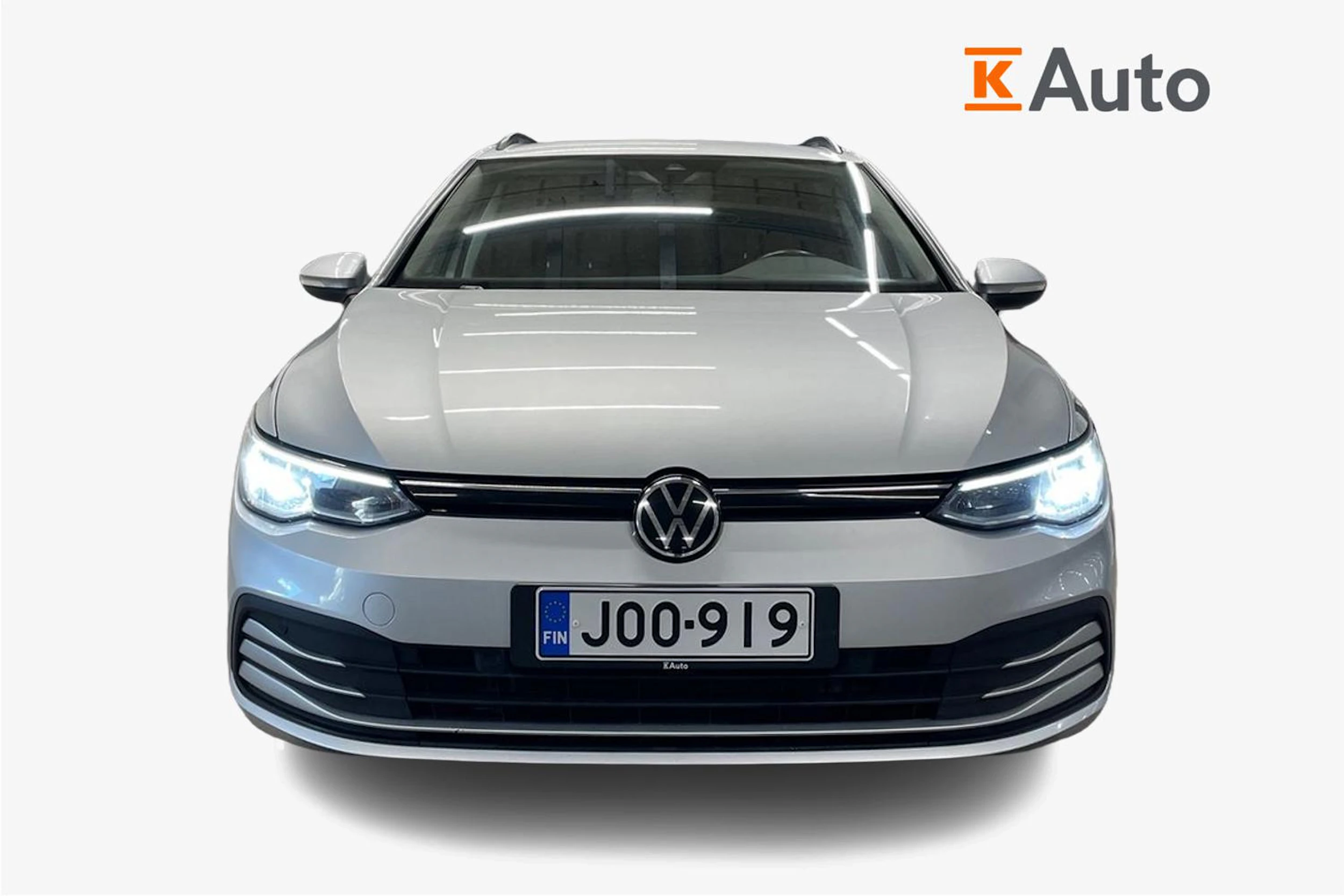 harmaa Volkswagen Golf 2021 kuva 4.