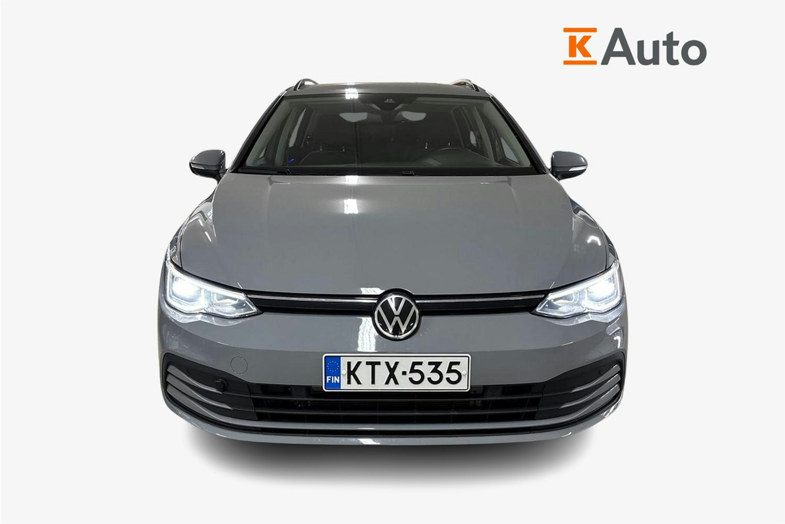 harmaa Volkswagen Golf 2022 kuva 5.