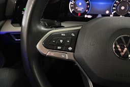 harmaa Volkswagen Golf 2022 kuva 15.