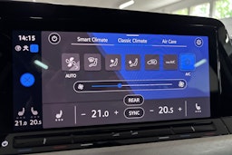 harmaa Volkswagen Golf 2022 kuva 24.