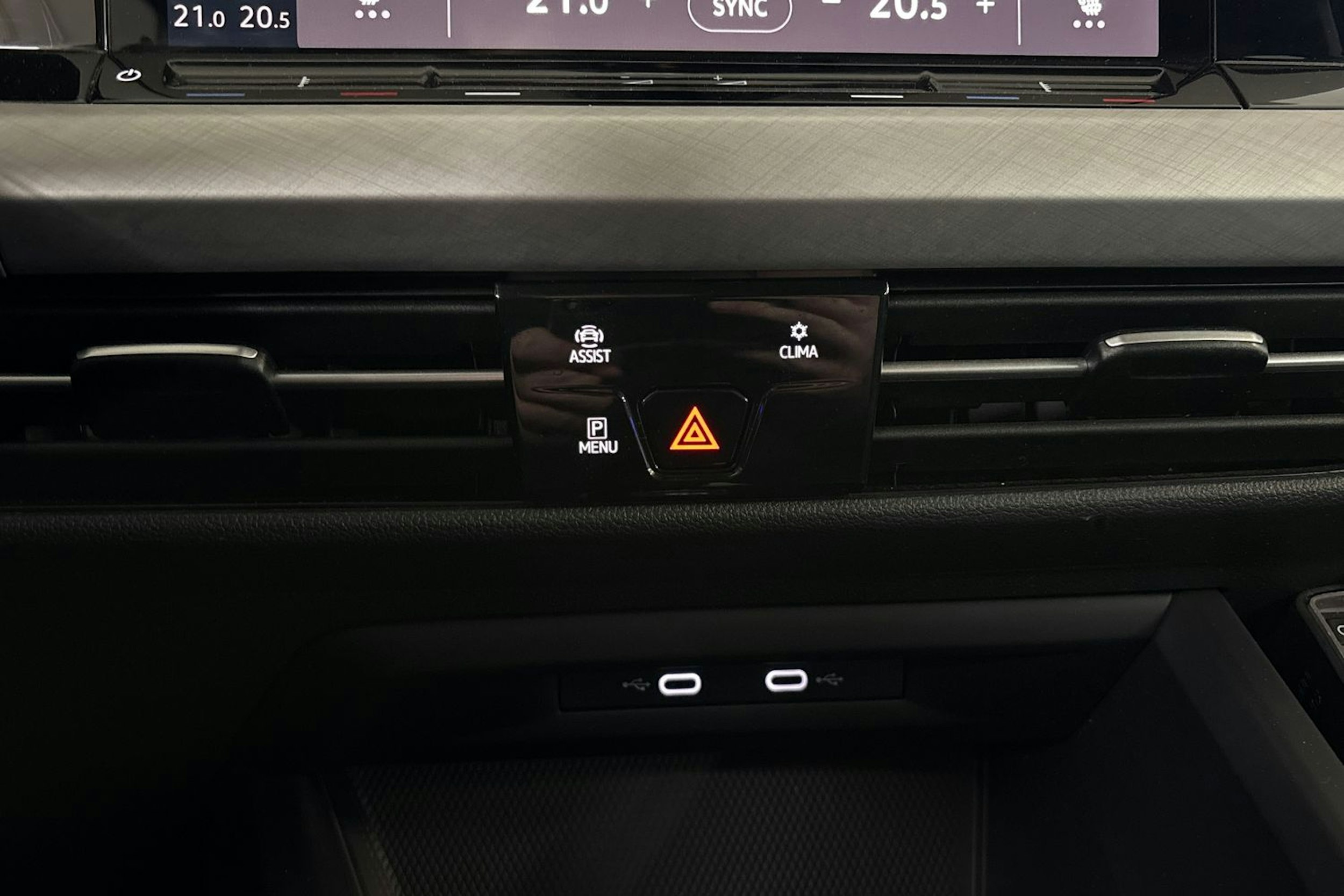 harmaa Volkswagen Golf 2022 kuva 25.