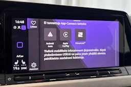 musta Volkswagen Golf 2022 kuva 18.