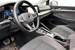 harmaa Volkswagen Golf 2022 kuva 3.