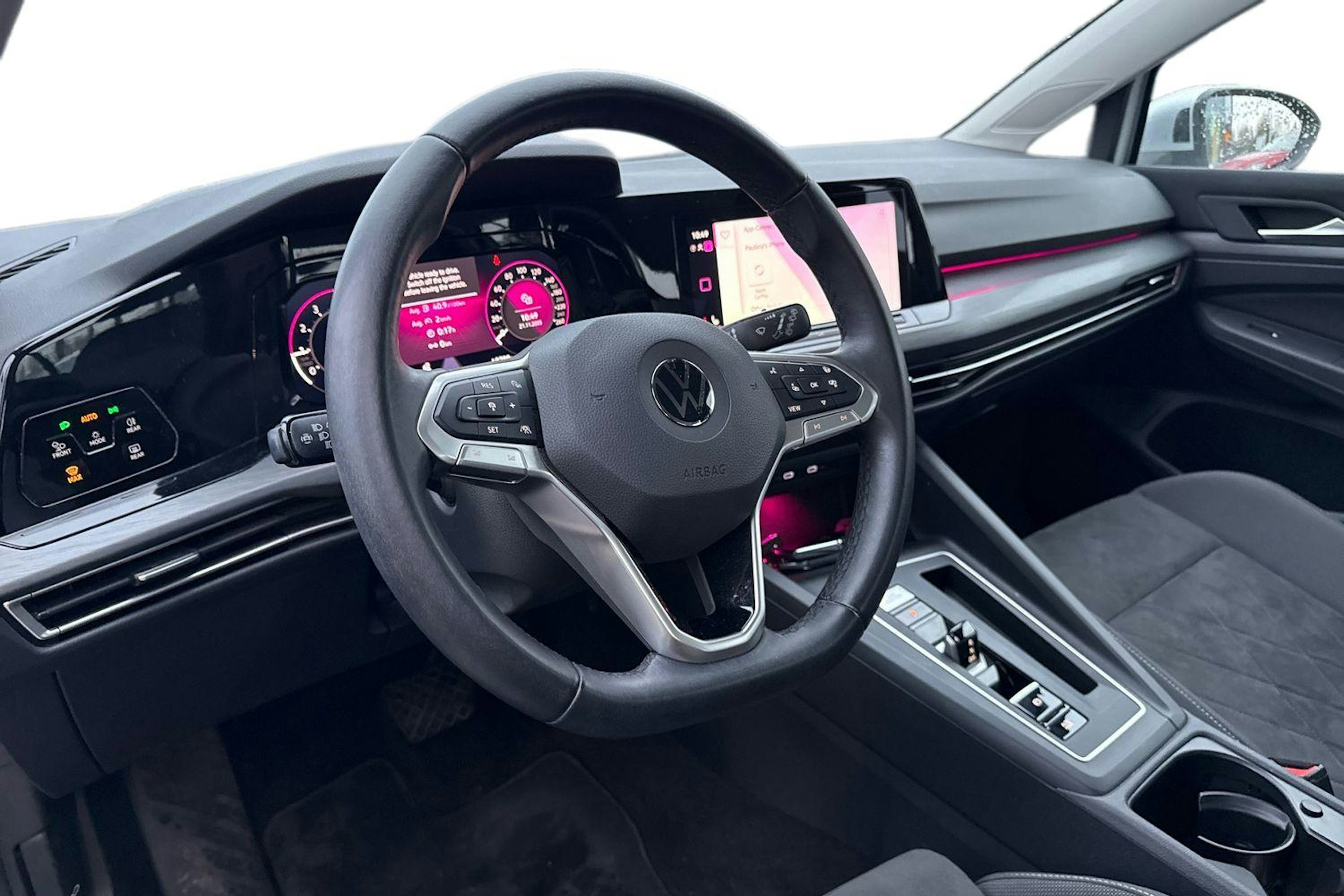 harmaa Volkswagen Golf 2022 kuva 3.