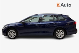 sininen Volkswagen Golf 2022 kuva 6.