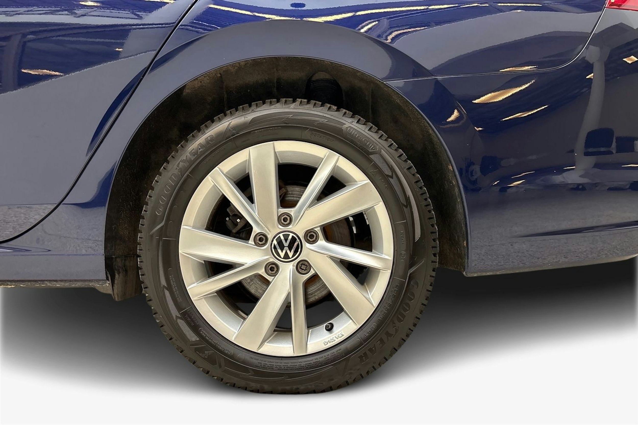 sininen Volkswagen Golf 2022 kuva 11.