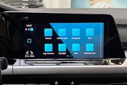 sininen Volkswagen Golf 2022 kuva 21.