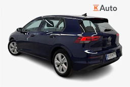 sininen Volkswagen Golf 2022 kuva 2.