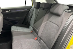 met. keltainen Volkswagen Golf 2022 kuva 8.