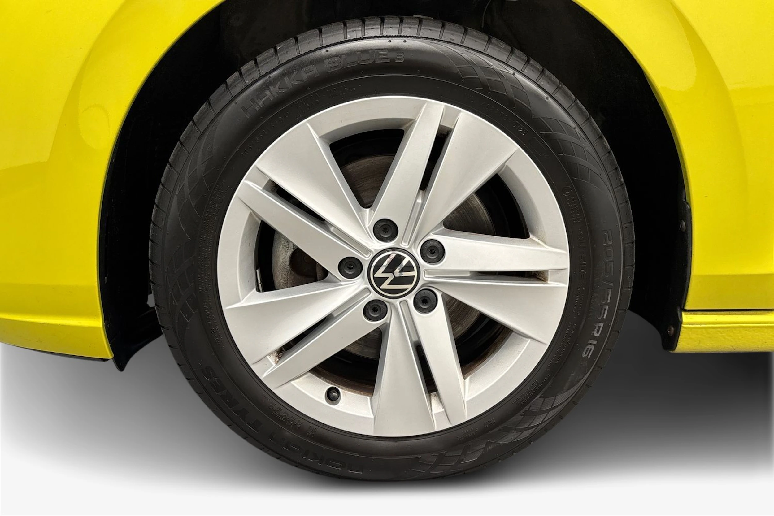 met. keltainen Volkswagen Golf 2022 kuva 9.