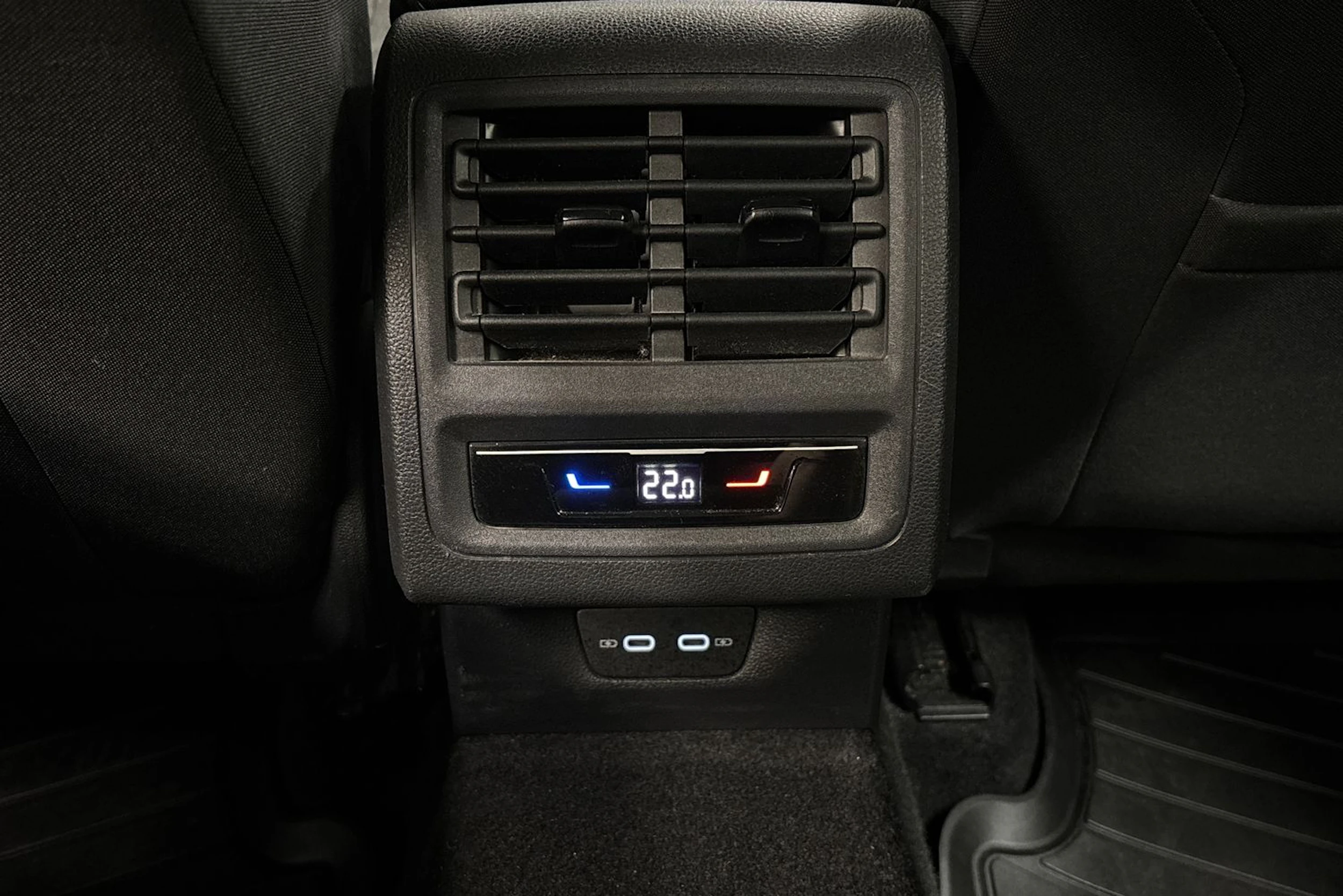 met. keltainen Volkswagen Golf 2022 kuva 11.