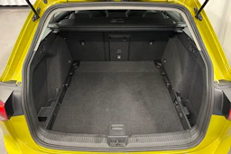met. keltainen Volkswagen Golf 2022 kuva 14.