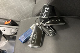 met. keltainen Volkswagen Golf 2022 kuva 29.