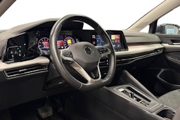 sininen Volkswagen Golf 2022 kuva 3.