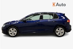 sininen Volkswagen Golf 2022 kuva 6.