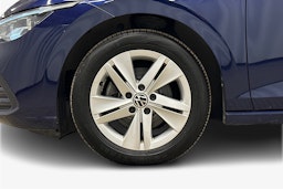 sininen Volkswagen Golf 2022 kuva 11.