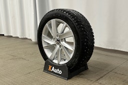 sininen Volkswagen Golf 2022 kuva 13.