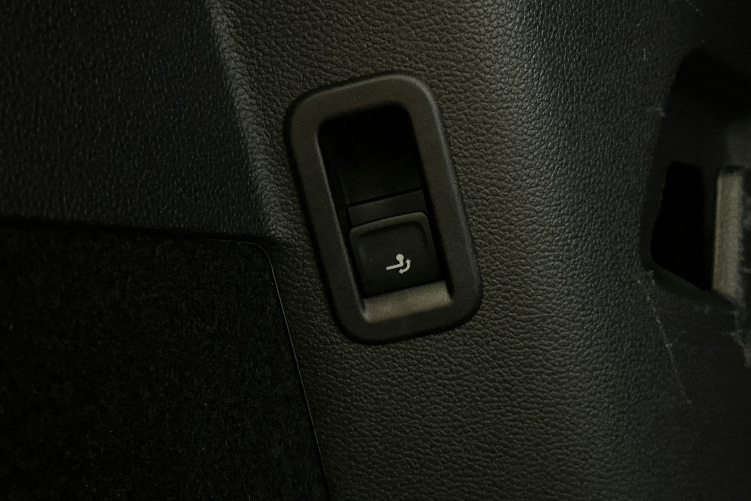 sininen Volkswagen Golf 2022 kuva 15.