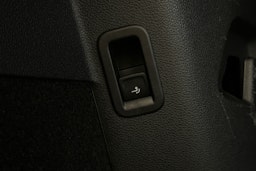 sininen Volkswagen Golf 2022 kuva 15.