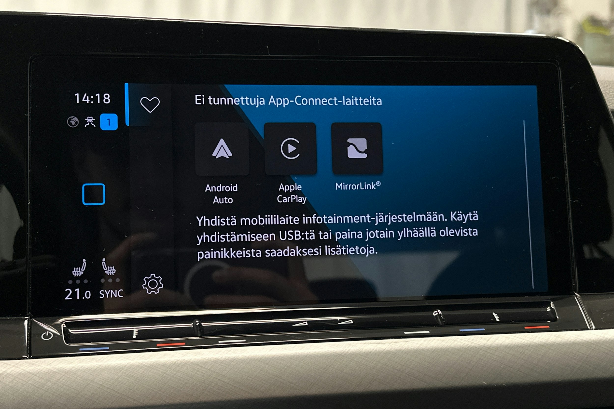 sininen Volkswagen Golf 2022 kuva 23.