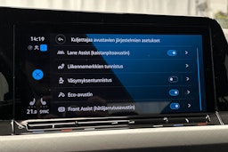 sininen Volkswagen Golf 2022 kuva 26.