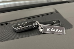 sininen Volkswagen Golf 2022 kuva 29.