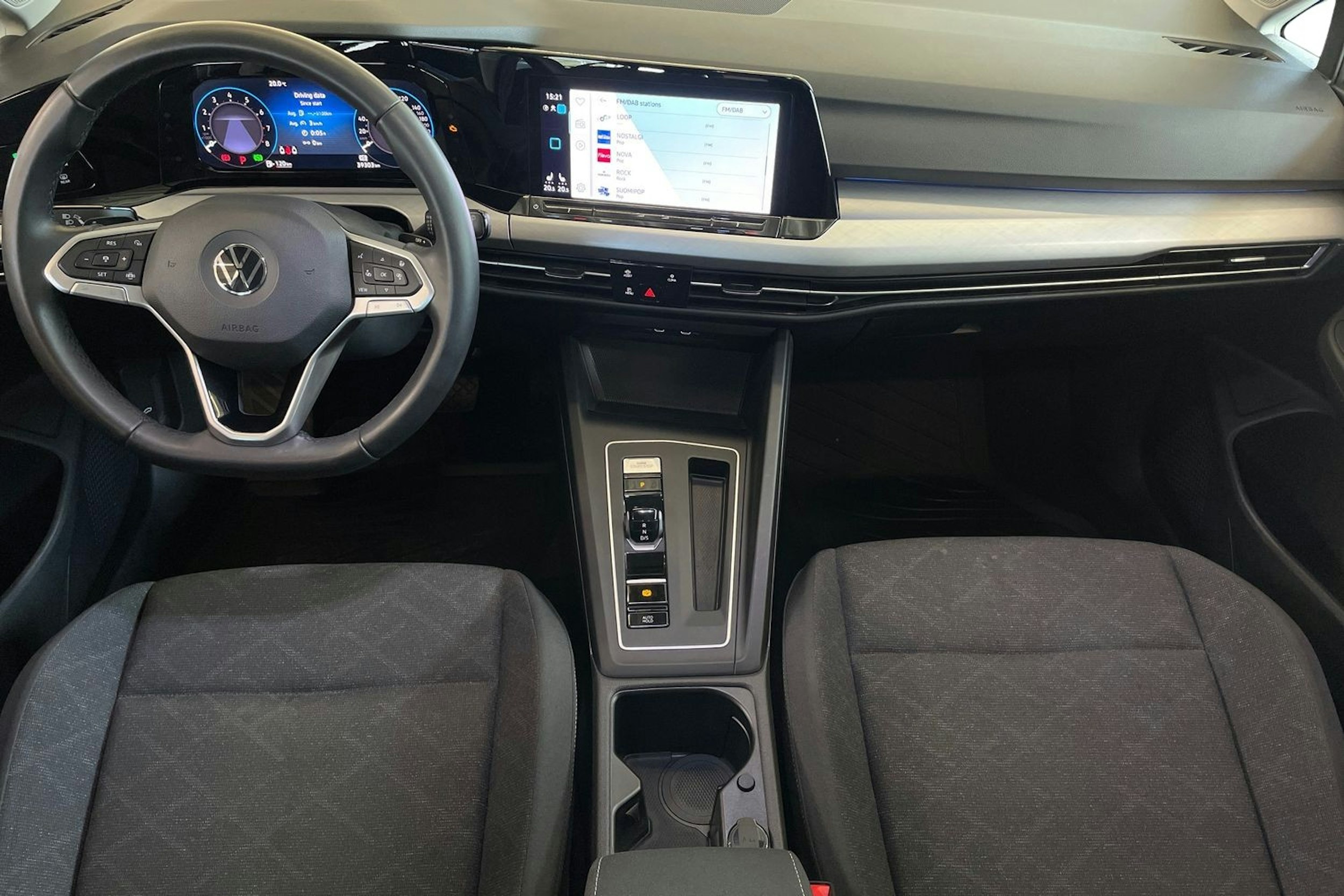 Sininen Volkswagen GOLF 2022 kuva 7.