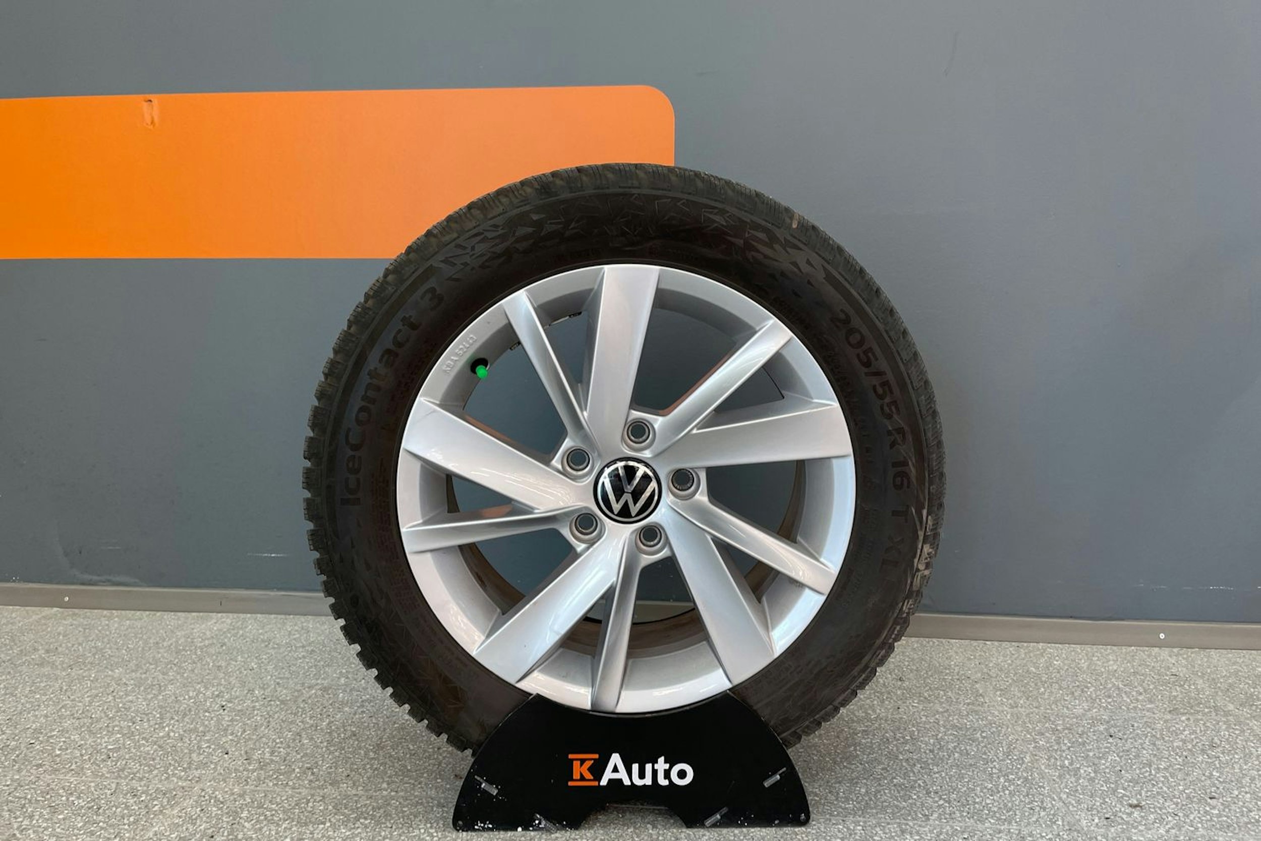 Sininen Volkswagen GOLF 2022 kuva 10.