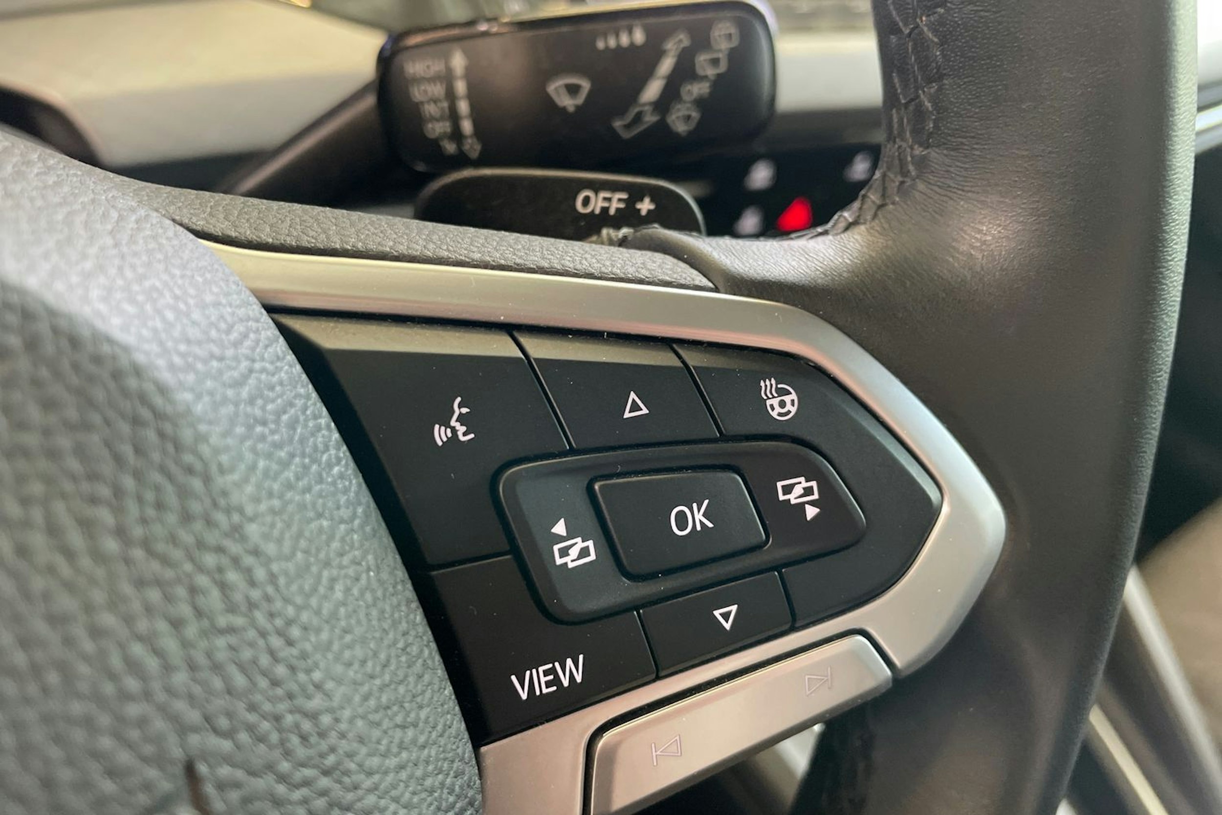Sininen Volkswagen GOLF 2022 kuva 15.
