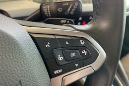 Sininen Volkswagen GOLF 2022 kuva 15.