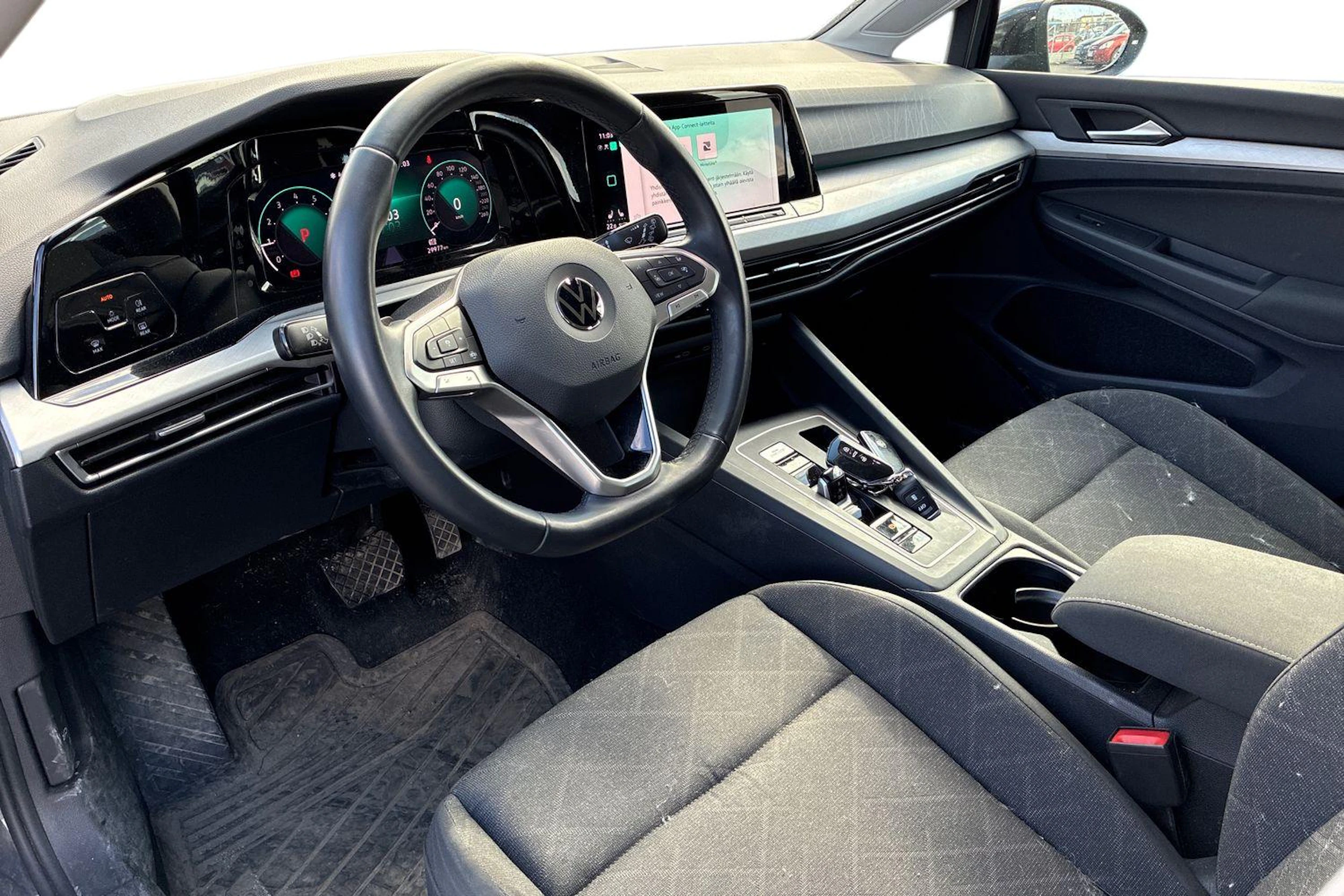 harmaa Volkswagen Golf 2022 kuva 3.