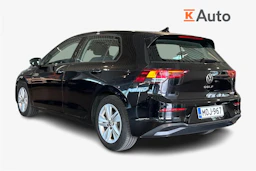musta Volkswagen Golf 2022 kuva 2.