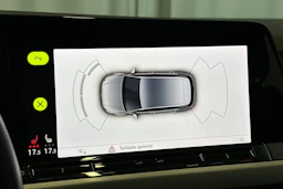 musta Volkswagen Golf 2022 kuva 15.
