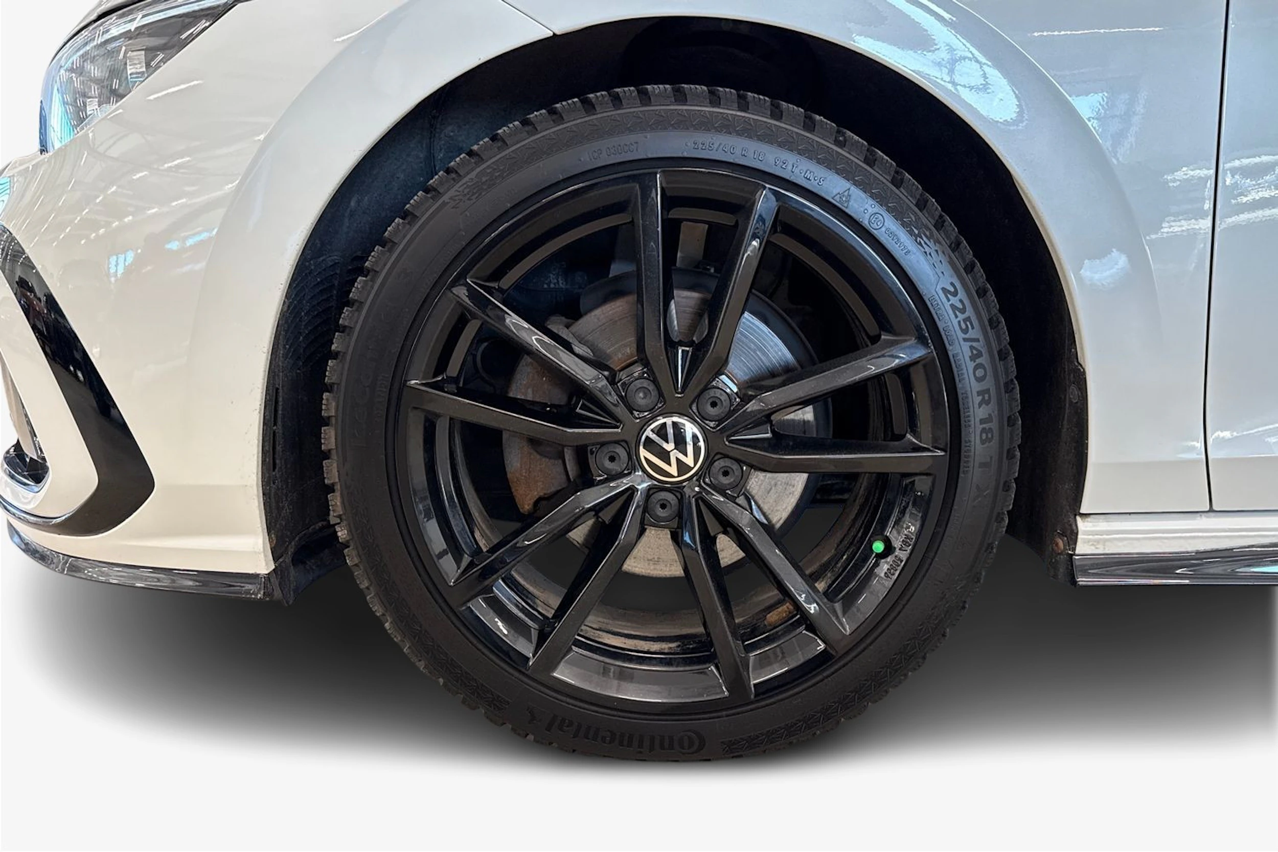 valkoinen Volkswagen Golf 2022 kuva 9.