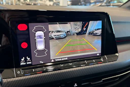 valkoinen Volkswagen Golf 2022 kuva 19.