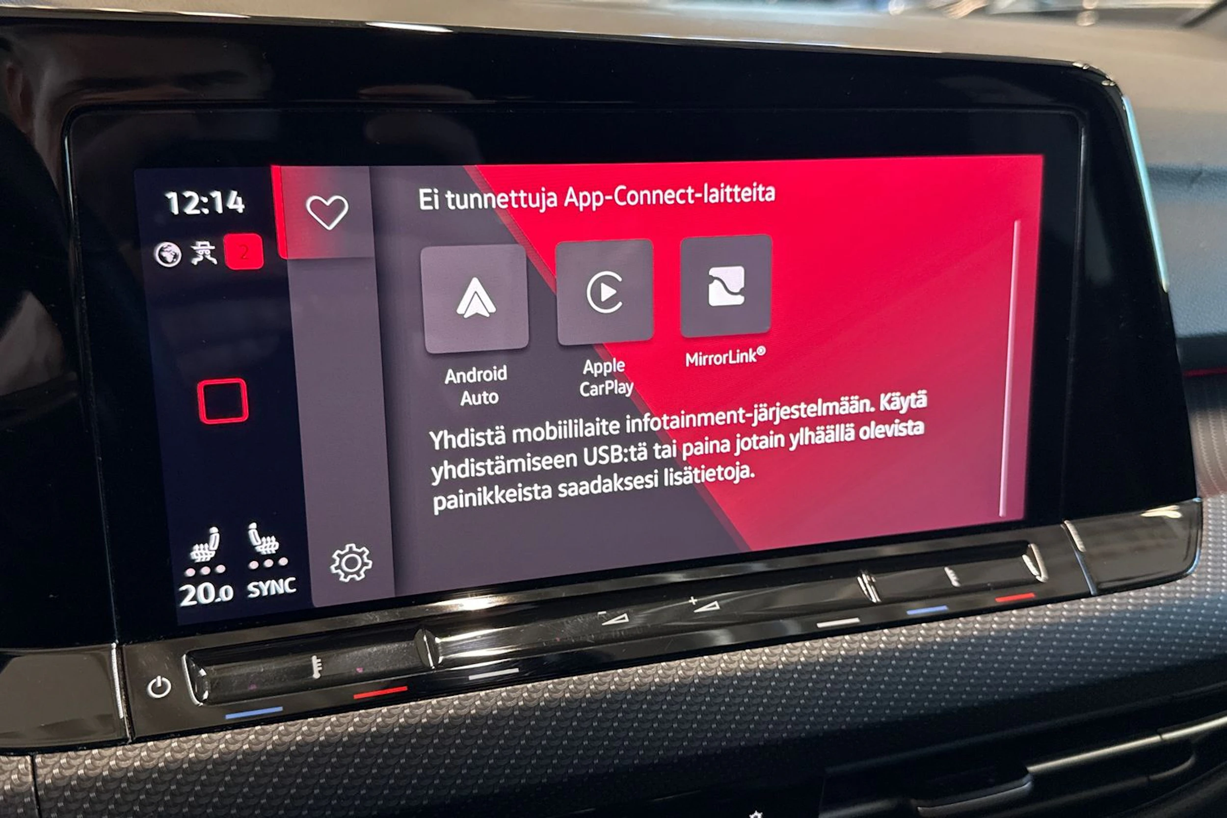 valkoinen Volkswagen Golf 2022 kuva 21.