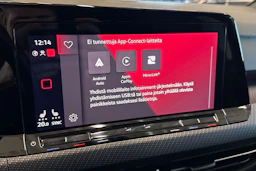 valkoinen Volkswagen Golf 2022 kuva 21.