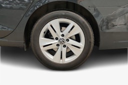 harmaa Volkswagen Golf 2022 kuva 11.