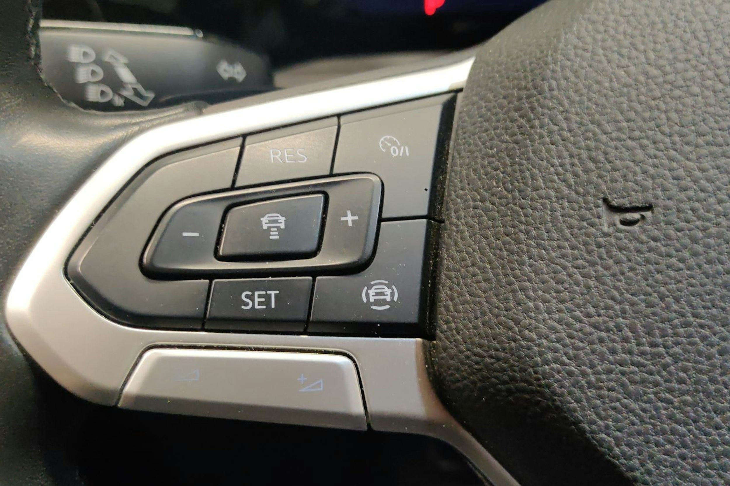 harmaa Volkswagen Golf 2022 kuva 22.