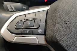 harmaa Volkswagen Golf 2022 kuva 22.
