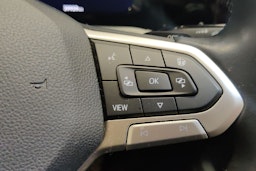 harmaa Volkswagen Golf 2022 kuva 23.