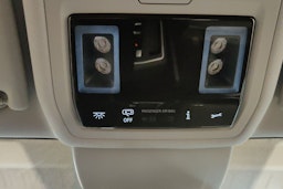 harmaa Volkswagen Golf 2022 kuva 25.