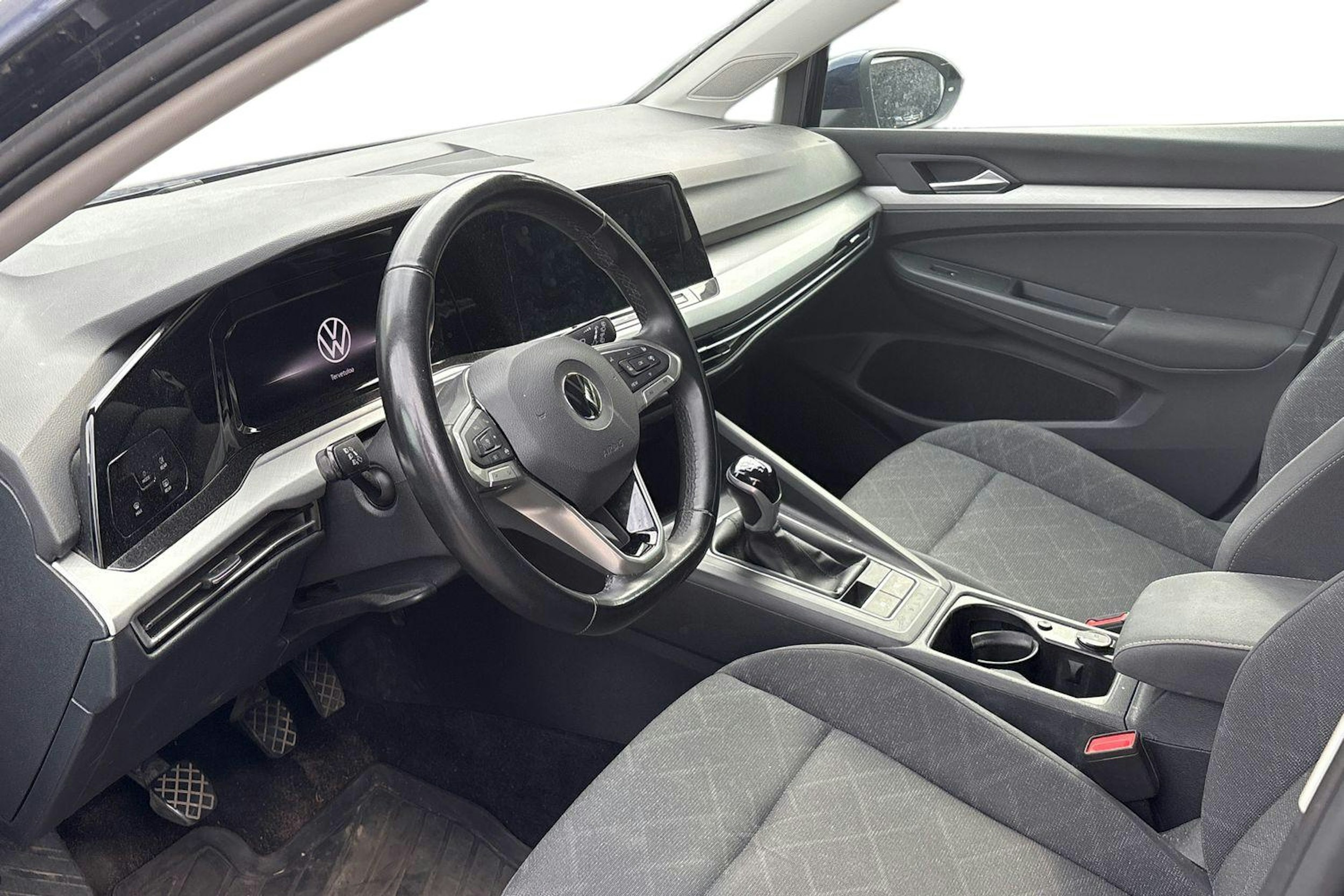 sininen Volkswagen Golf 2022 kuva 3.