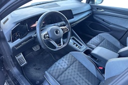 Musta Volkswagen GOLF 2022 kuva 3.