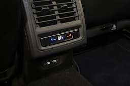 Musta Volkswagen GOLF 2022 kuva 11.