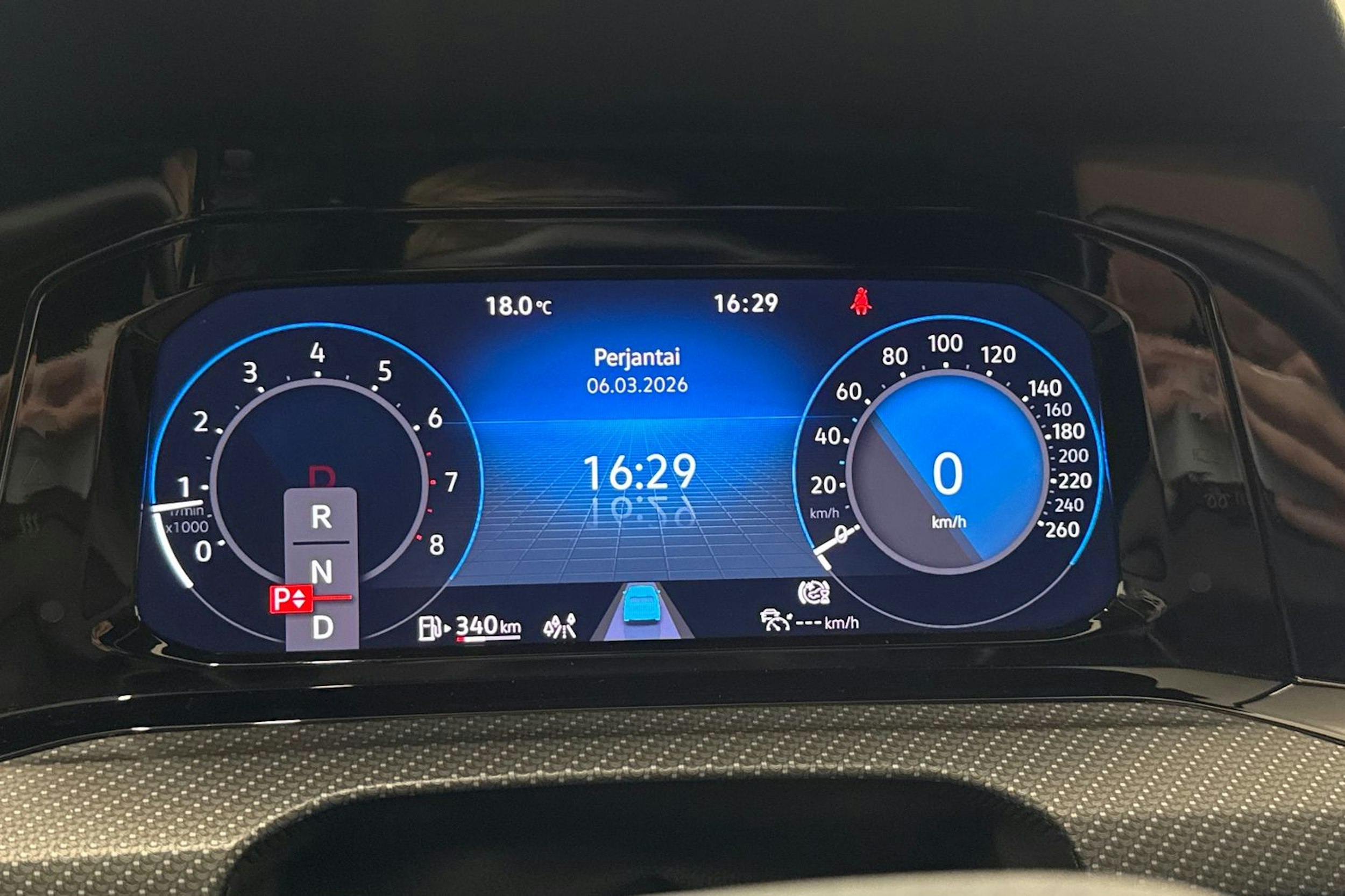 Musta Volkswagen GOLF 2022 kuva 16.